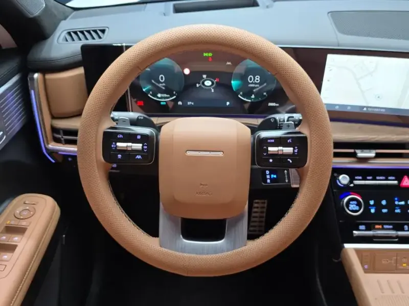 2026 Hyundai Santa Fe с пробегом 2 885 км