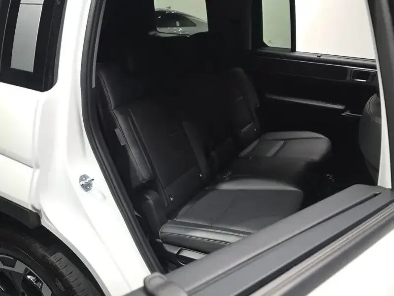 2023 Hyundai Santa Fe с пробегом 31 933 км