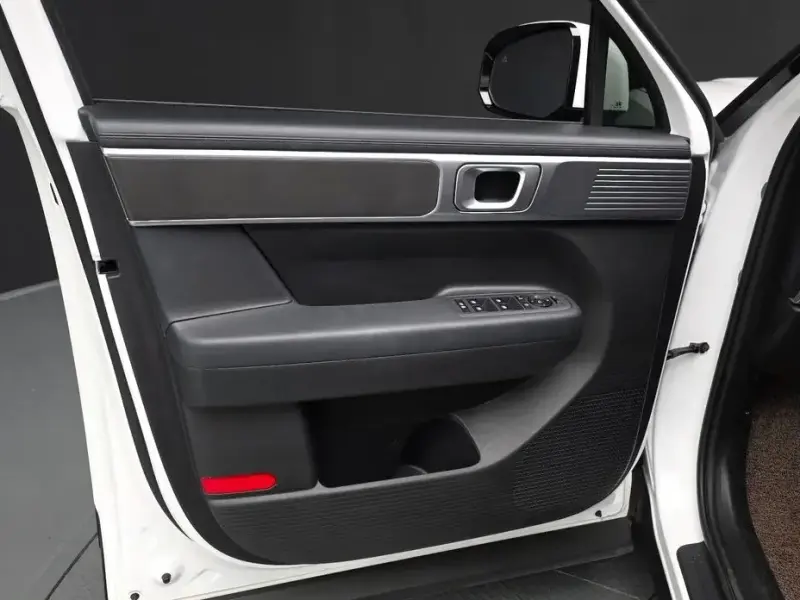 2023 Hyundai Santa Fe с пробегом 31 933 км