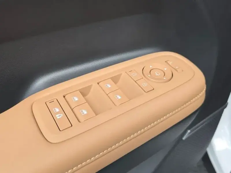 2026 Hyundai Santa Fe с пробегом 2 885 км
