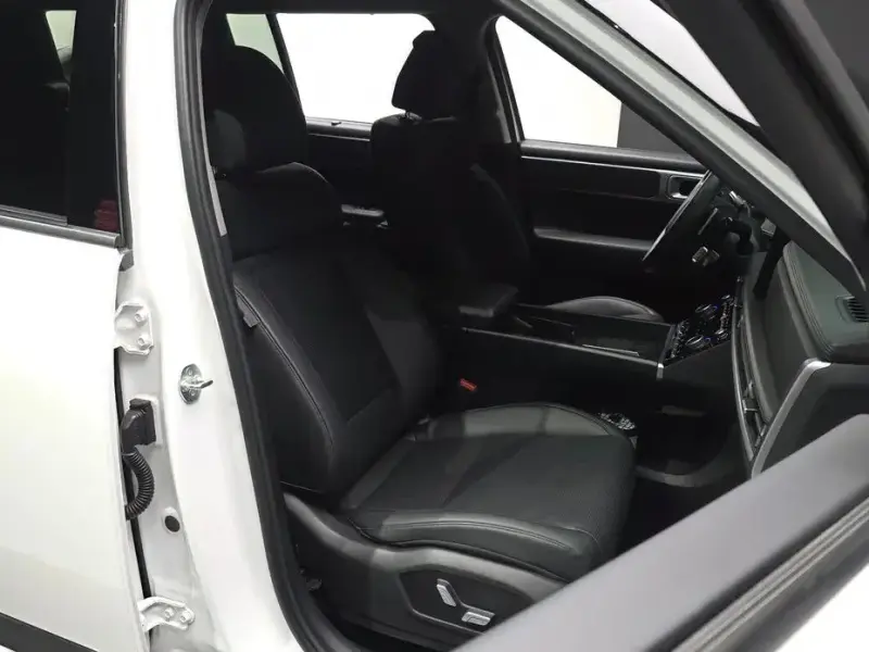 2023 Hyundai Santa Fe с пробегом 31 933 км