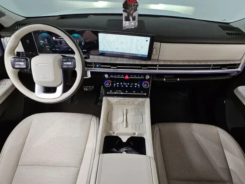 2023 Hyundai Santa Fe с пробегом 49 913 км