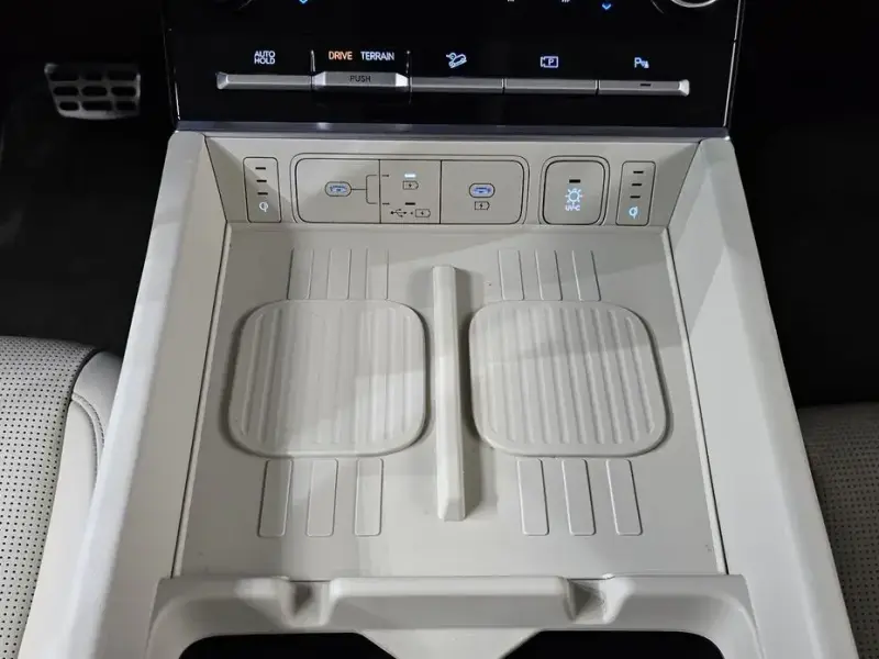 2023 Hyundai Santa Fe с пробегом 49 913 км