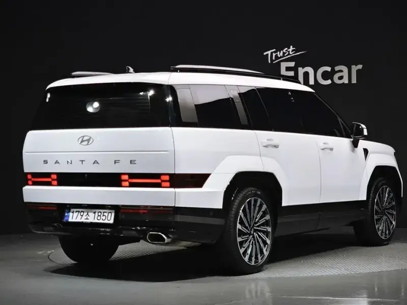 2023 Hyundai Santa Fe с пробегом 46 071 км