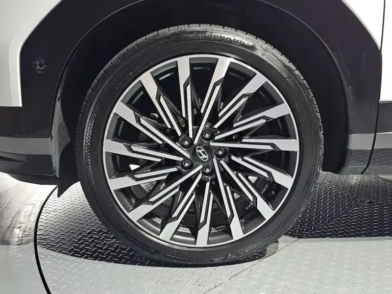 2023 Hyundai Santa Fe с пробегом 46 071 км