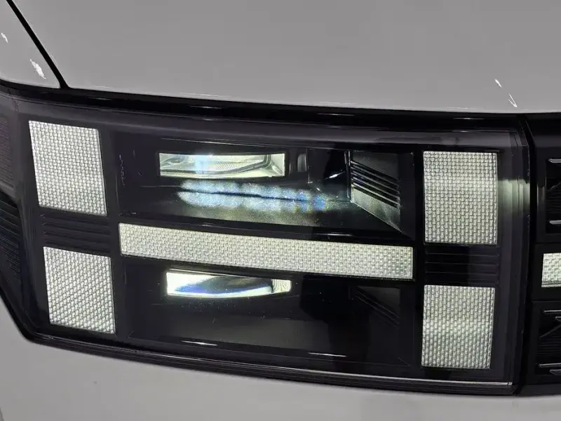 2023 Hyundai Santa Fe с пробегом 49 913 км