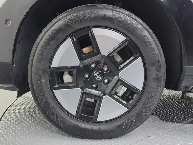 2024 Hyundai Santa Fe с пробегом 35 221 км