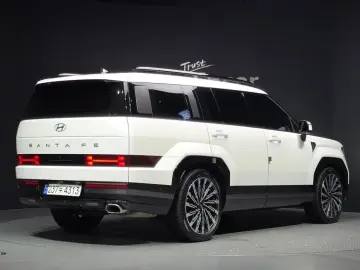 2024 Hyundai Santa Fe с пробегом 43 274 км
