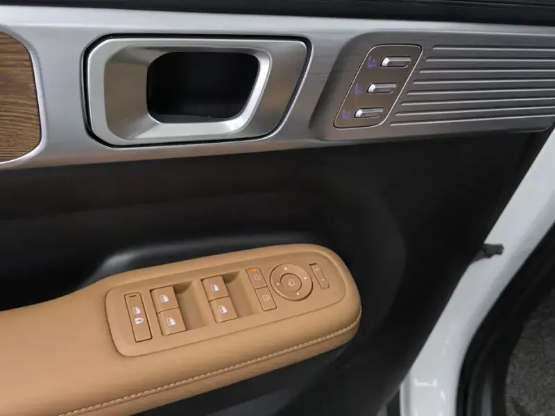2024 Hyundai Santa Fe с пробегом 43 274 км