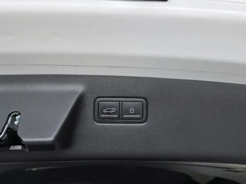 2024 Hyundai Santa Fe с пробегом 43 274 км