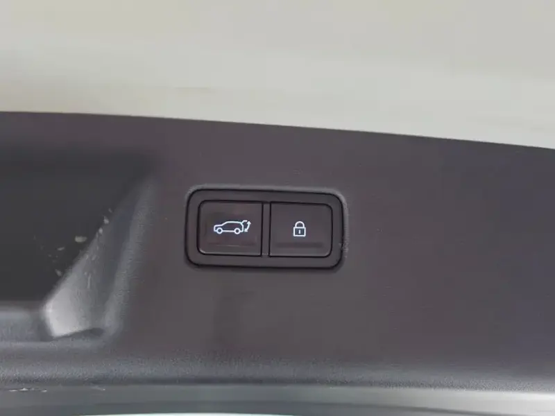 2023 Hyundai Santa Fe с пробегом 37 817 км