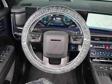 2024 Hyundai Santa Fe с пробегом 27 234 км