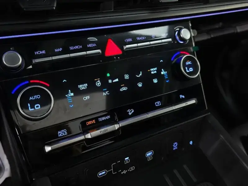 2024 Hyundai Santa Fe с пробегом 27 234 км