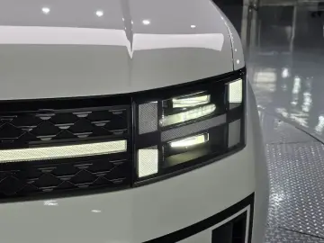 2024 Hyundai Santa Fe с пробегом 27 234 км
