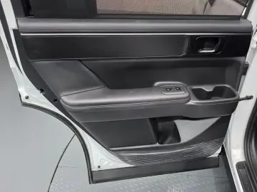 2024 Hyundai Santa Fe с пробегом 27 234 км