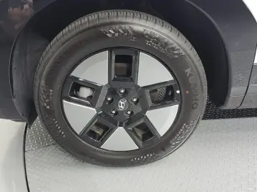 2024 Hyundai Santa Fe с пробегом 13 586 км