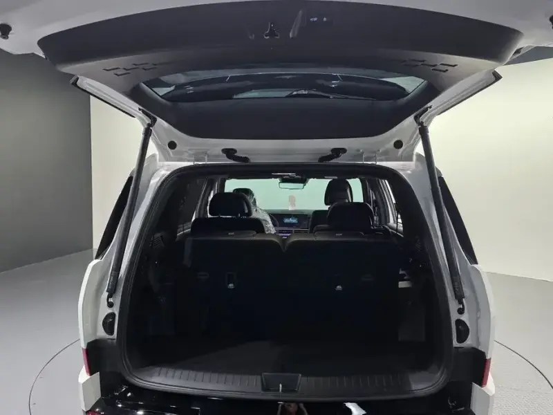 2024 Hyundai Santa Fe с пробегом 27 234 км