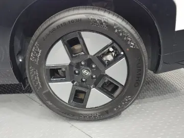 2024 Hyundai Santa Fe с пробегом 13 586 км