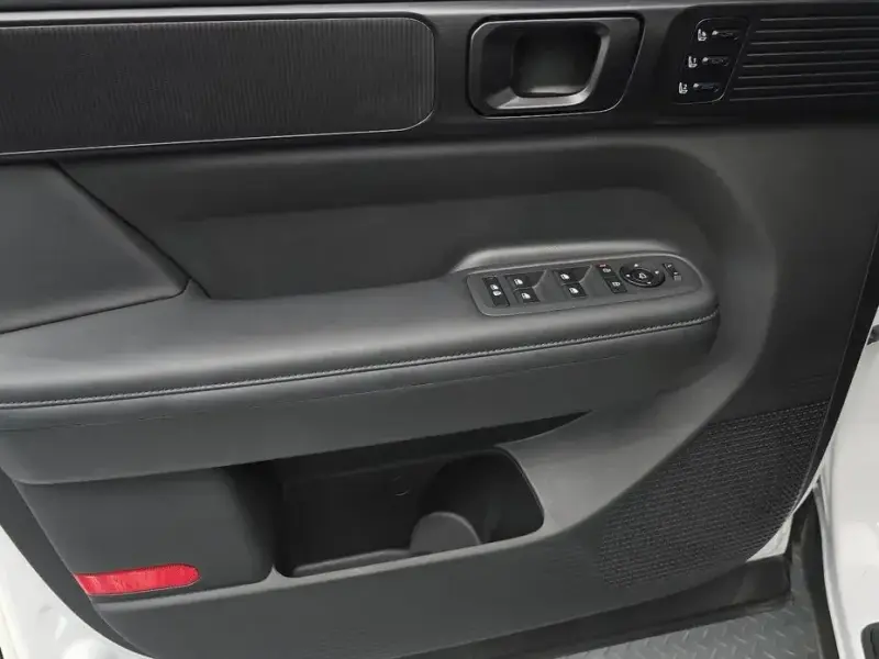 2024 Hyundai Santa Fe с пробегом 13 586 км