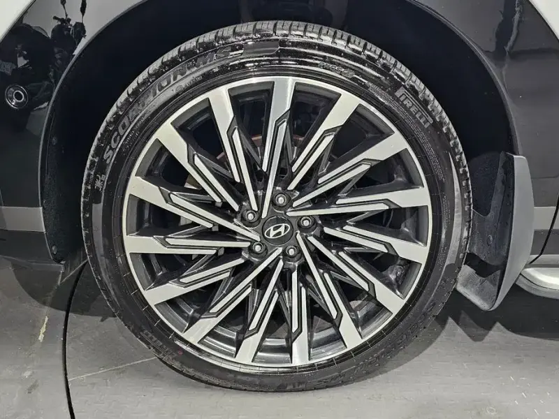 2024 Hyundai Santa Fe с пробегом 34 301 км