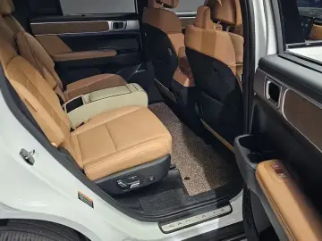 2024 Hyundai Santa Fe с пробегом 34 301 км