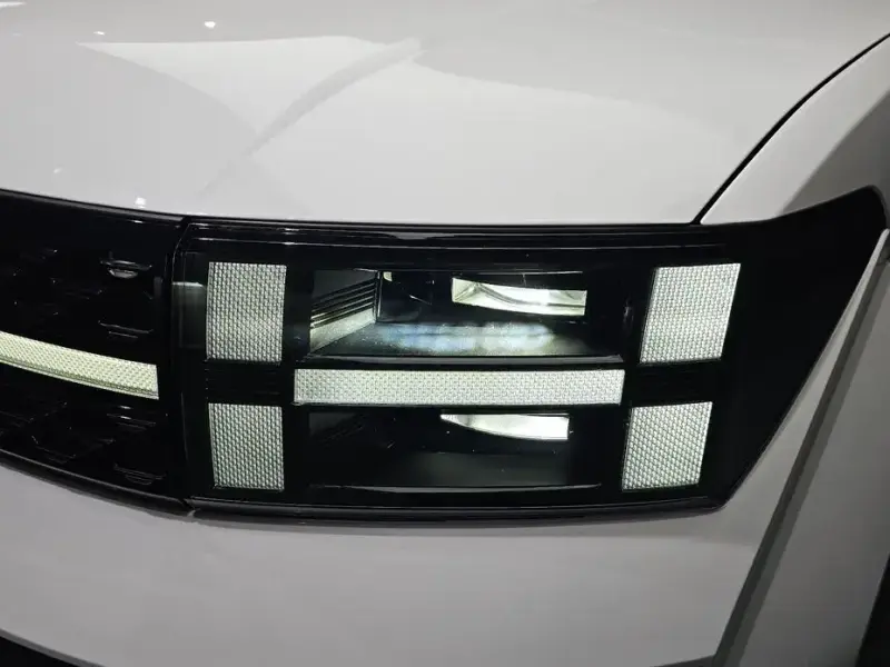 2024 Hyundai Santa Fe с пробегом 34 301 км