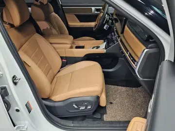 2024 Hyundai Santa Fe с пробегом 34 301 км