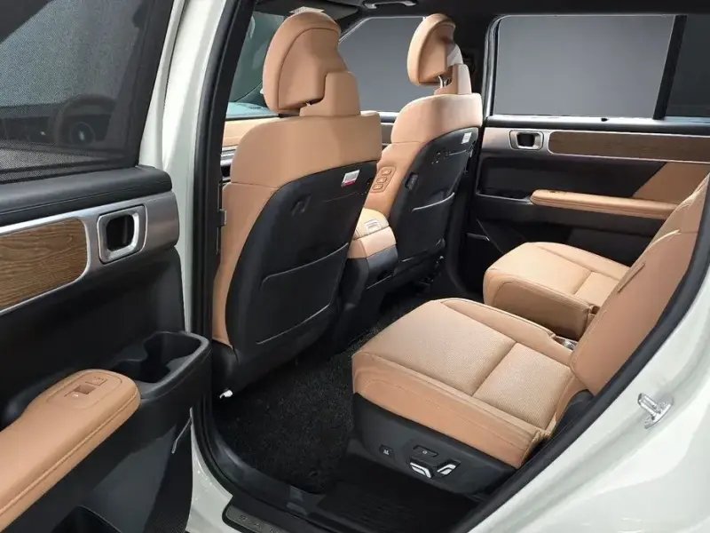 2023 Hyundai Santa Fe с пробегом 32 677 км