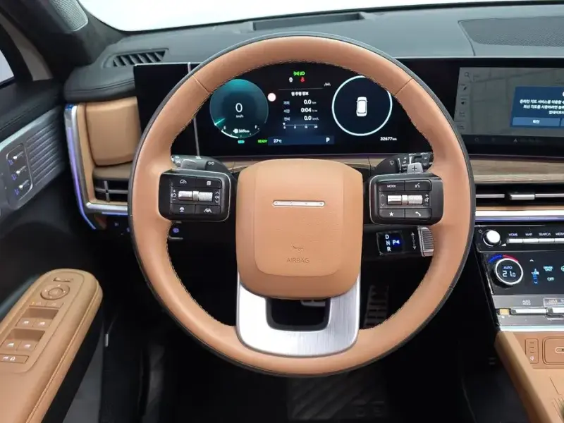 2023 Hyundai Santa Fe с пробегом 32 677 км