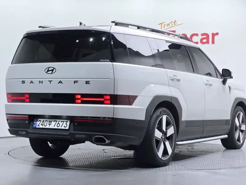 2024 Hyundai Santa Fe с пробегом 21 686 км