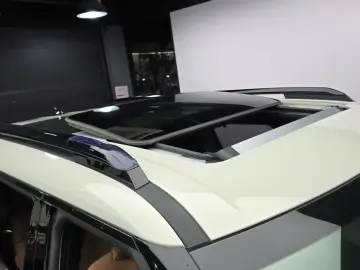 2023 Hyundai Santa Fe с пробегом 32 677 км