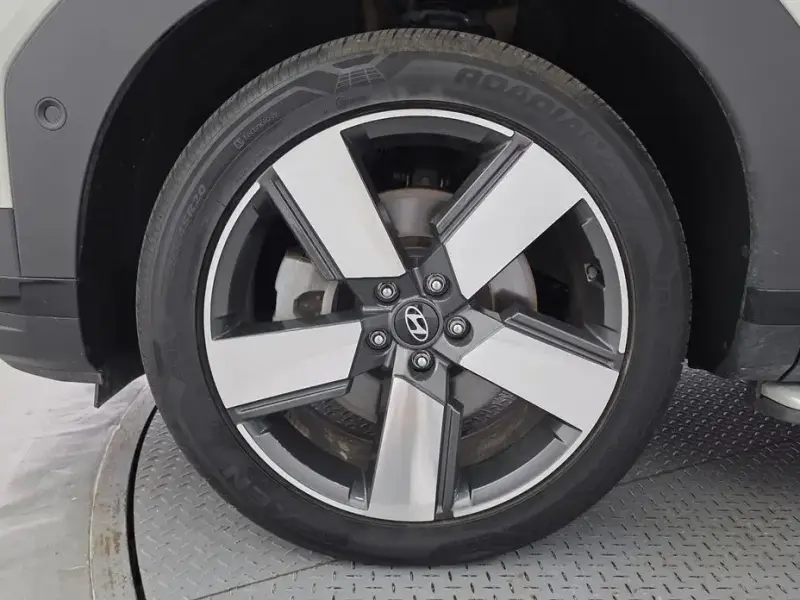 2024 Hyundai Santa Fe с пробегом 21 686 км