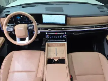 2024 Hyundai Santa Fe с пробегом 21 686 км