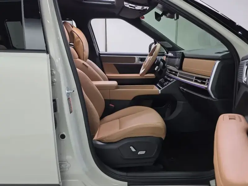 2024 Hyundai Santa Fe с пробегом 21 686 км