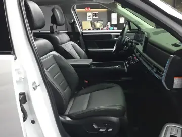 2023 Hyundai Santa Fe с пробегом 36 826 км