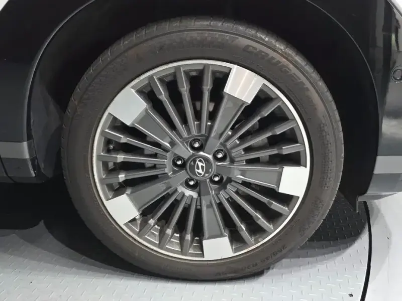 2023 Hyundai Santa Fe с пробегом 36 826 км