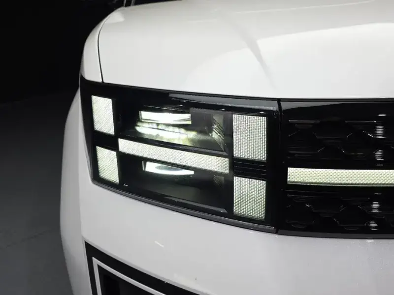 2023 Hyundai Santa Fe с пробегом 36 826 км