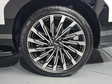 2024 Hyundai Santa Fe с пробегом 11 050 км
