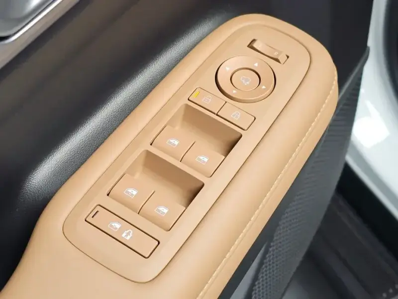2024 Hyundai Santa Fe с пробегом 11 050 км