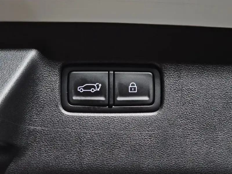 2024 Hyundai Santa Fe с пробегом 11 050 км