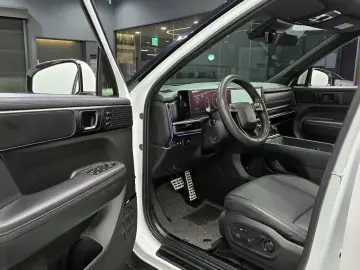 2024 Hyundai Santa Fe с пробегом 45 327 км