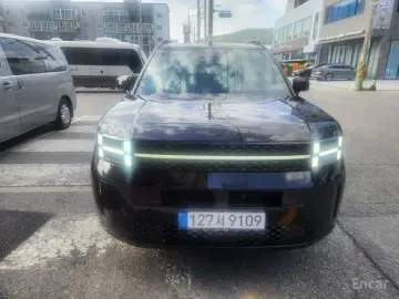 2025 Hyundai Santa Fe с пробегом 7 938 км
