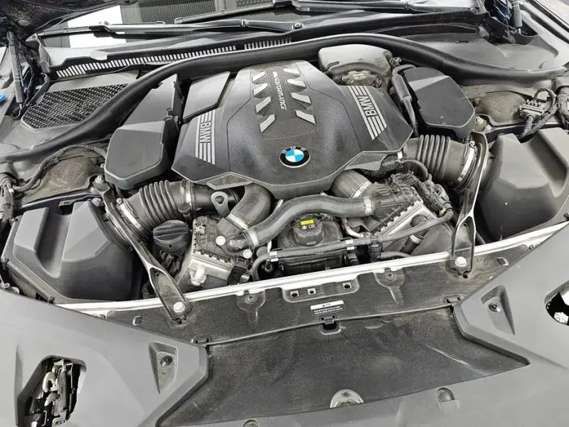 2022 BMW 8 серии с пробегом 19 012 км