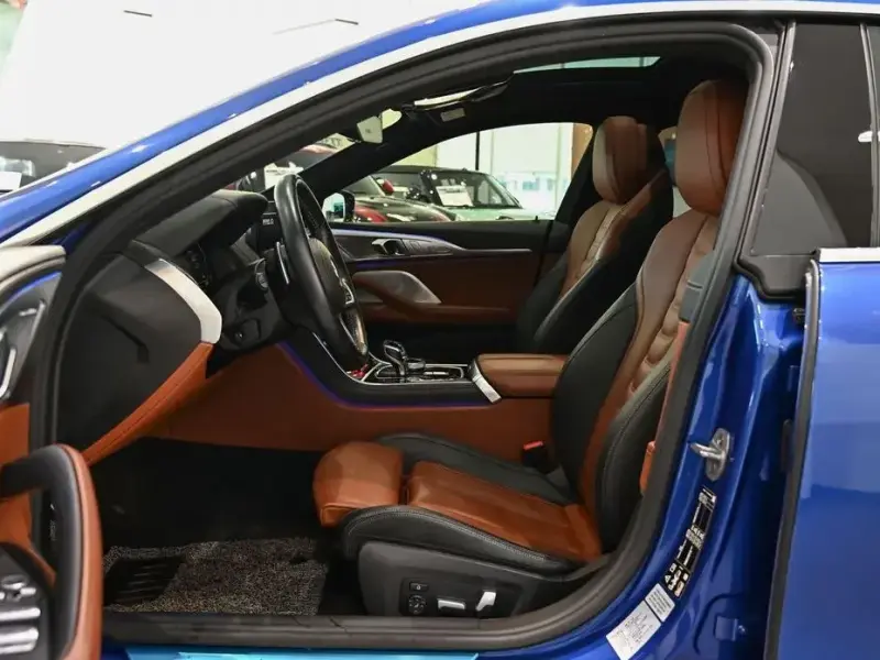 2023 BMW 8 серии с пробегом 62 989 км