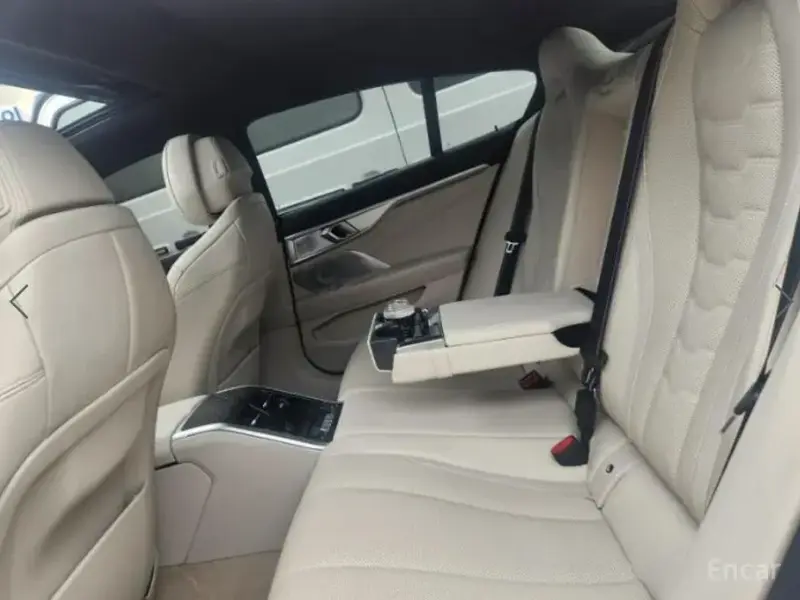 2025 BMW 8 серии с пробегом 20 910 км