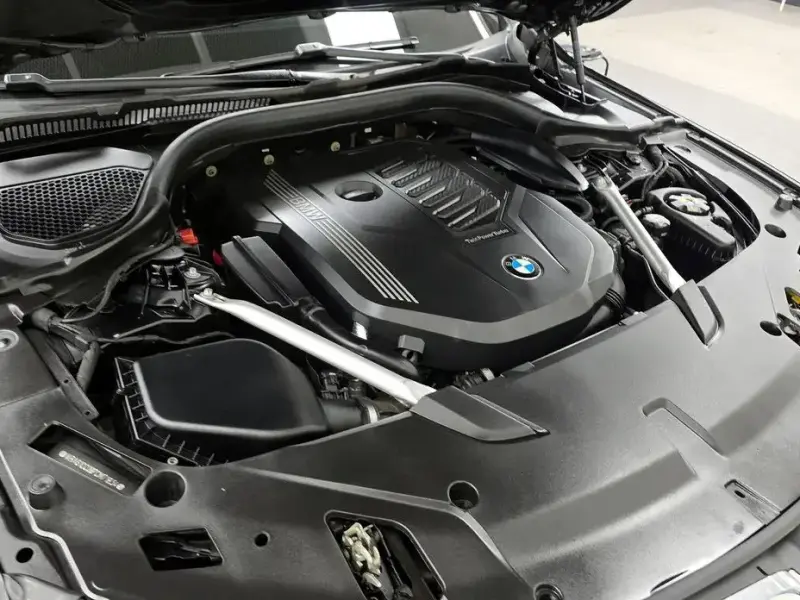 2023 BMW 6 серии с пробегом 42 670 км