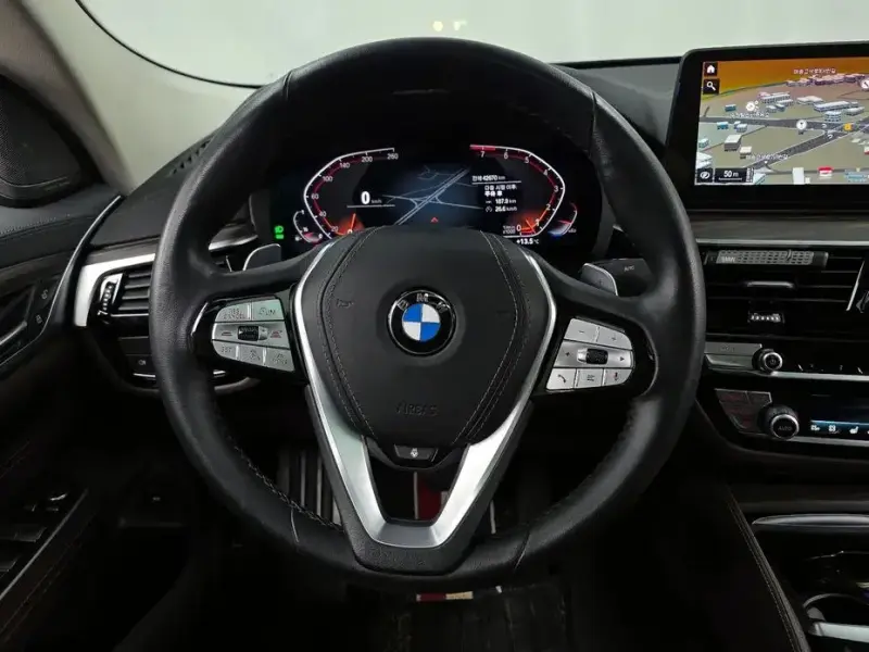 2023 BMW 6 серии с пробегом 42 670 км