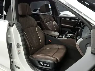2022 BMW 6 серии с пробегом 153 171 км