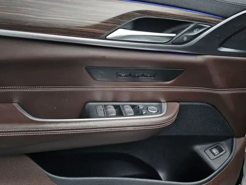 2021 BMW 6 серии с пробегом 125 855 км