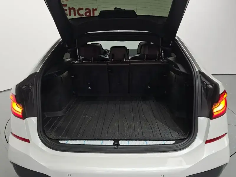 2021 BMW 6 серии с пробегом 125 855 км